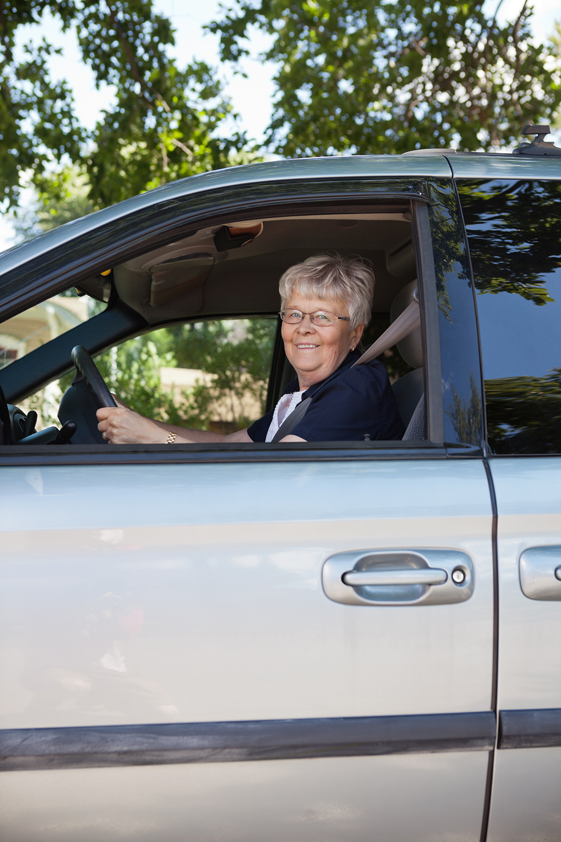 Woman-dementia-driving-car-happy