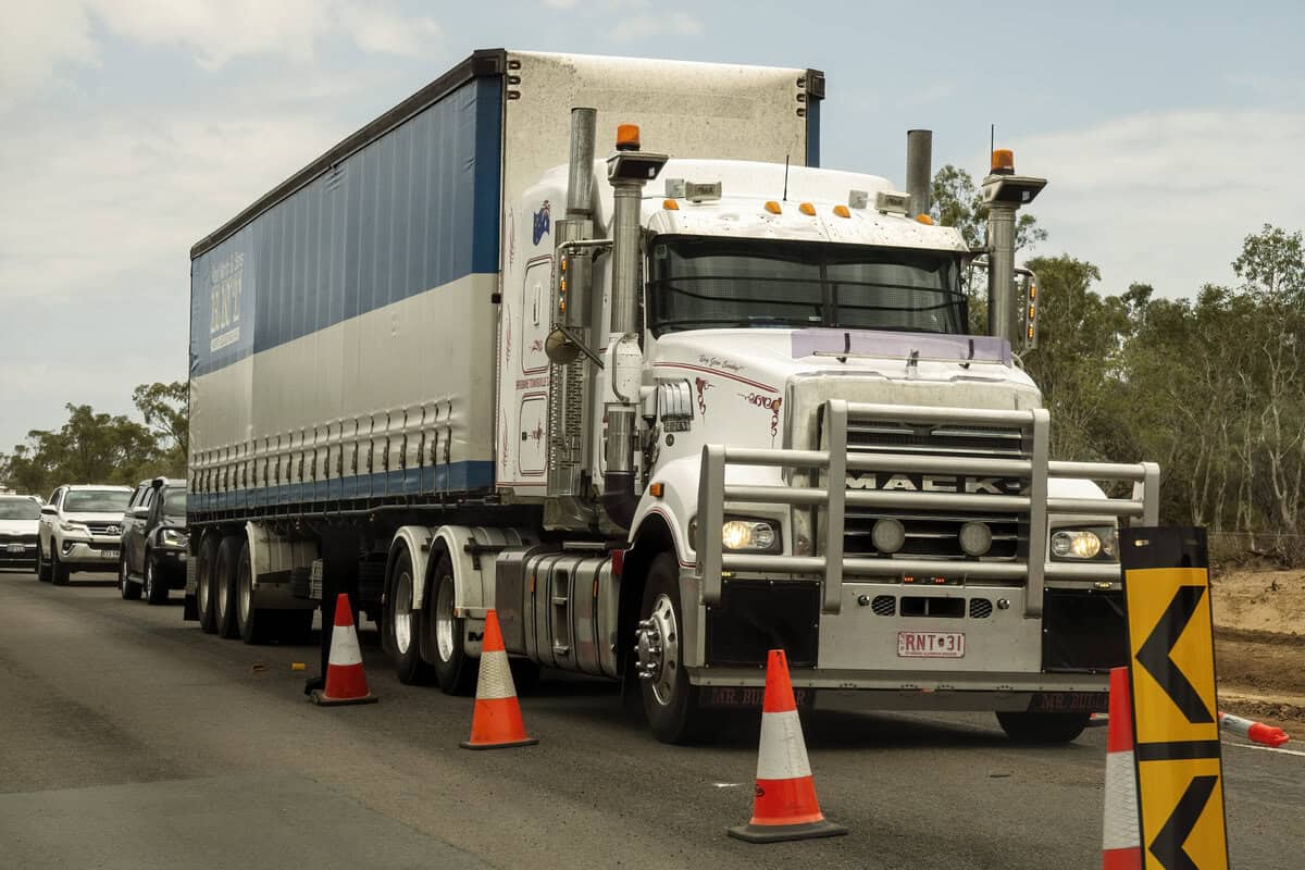 Heavey combination truck driving assessme Heavey combination truck driving commencing an OT driving assessment